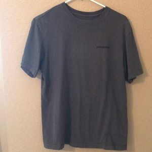 patagonia logo men’s tee